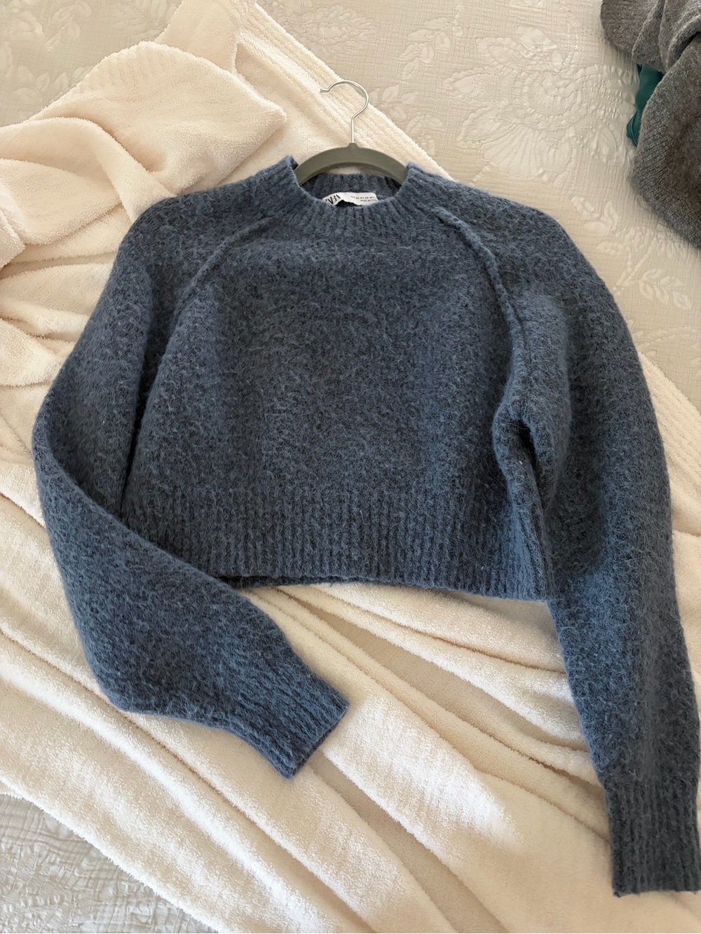 Zara Blue Cropped Sweater